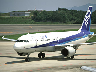 A320(JA8947)