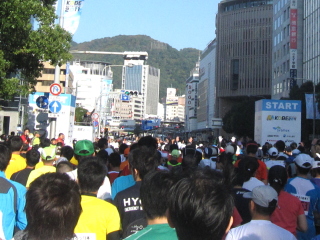神戸マラソン スタート！