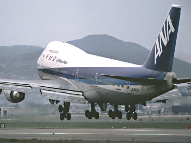 ANA - Boeing 747SR-100(JA8156)