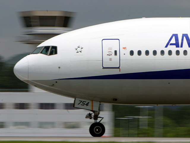 ANA - Boeing 777-300