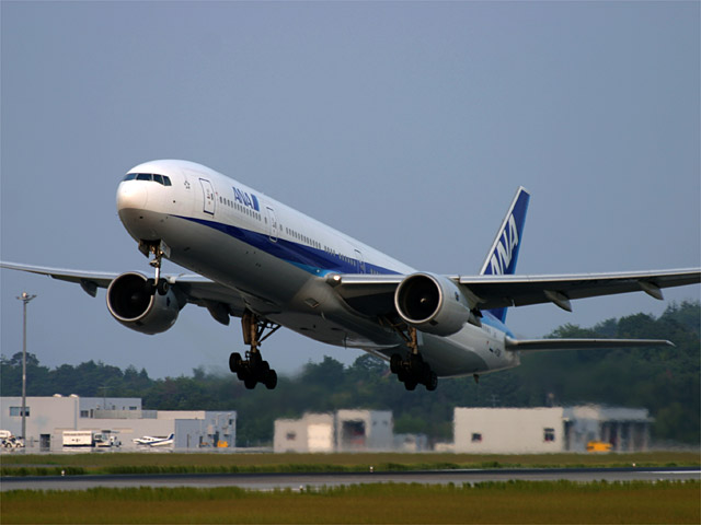 ANA - Boeing 777-300
