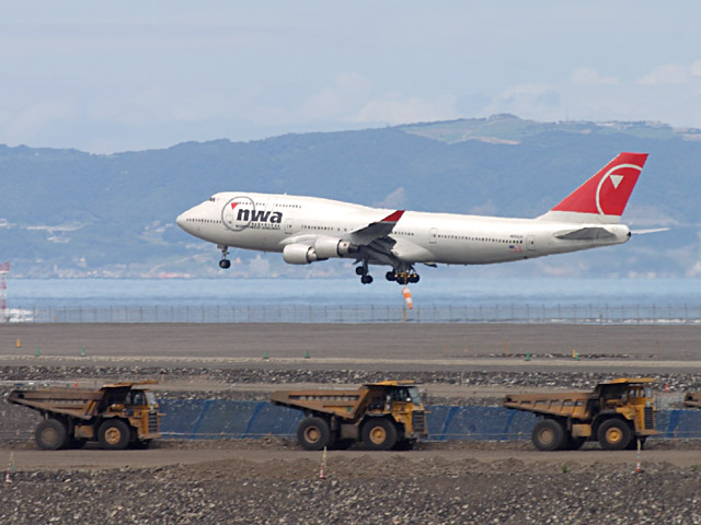 NWA - Boeing 747-400