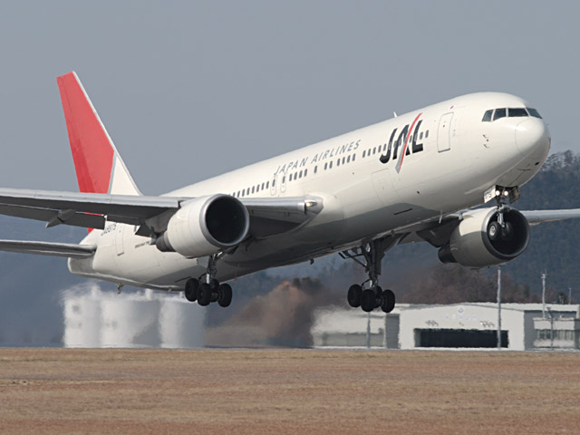 JAL - Boeing 767-300