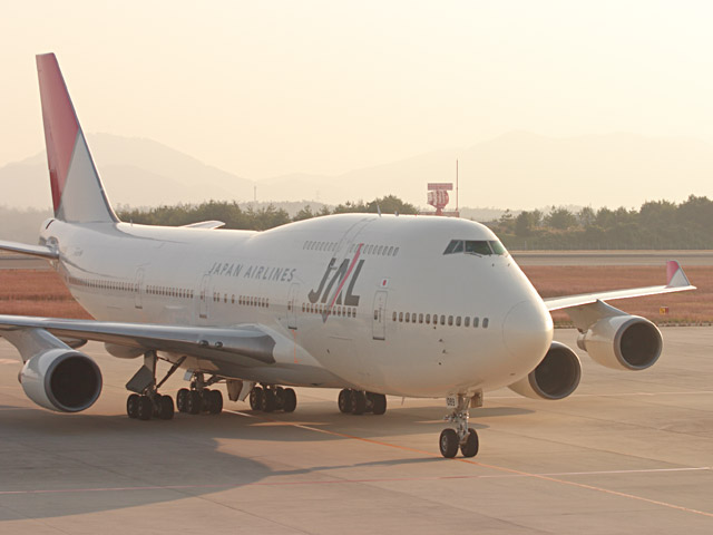 JAL - Boeing 747-400