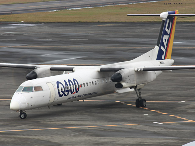 JAC - Bombardier DHC-8-Q400(JA842C)