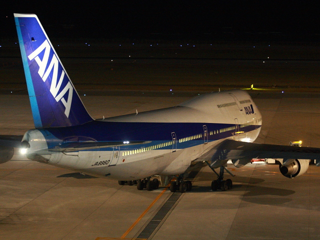 ANA - Boeing747-400D(JA8960)