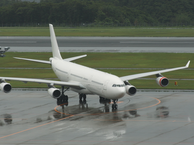 HFY - Airbus A340-300(OY-KBM)