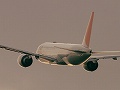 チャーターで飛来したB777-200ER JAL/772